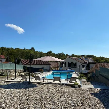 Salvia - House With Pool - * Jurdani