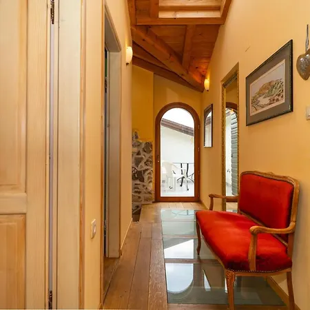 Salvia - House With Pool - Holiday home Jurdani